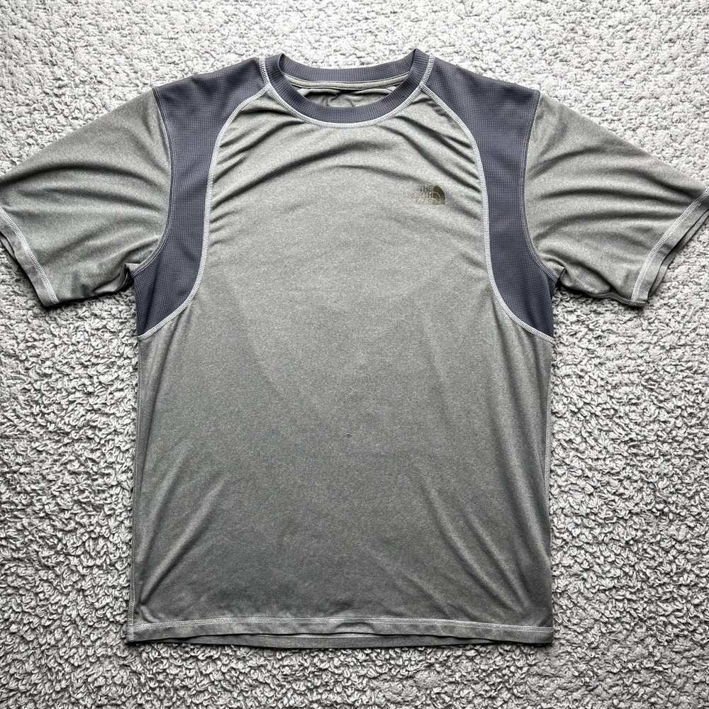 The North Face Shirt Mens Medium Gray Performance Outdoor Short Sleeve Crew Neck